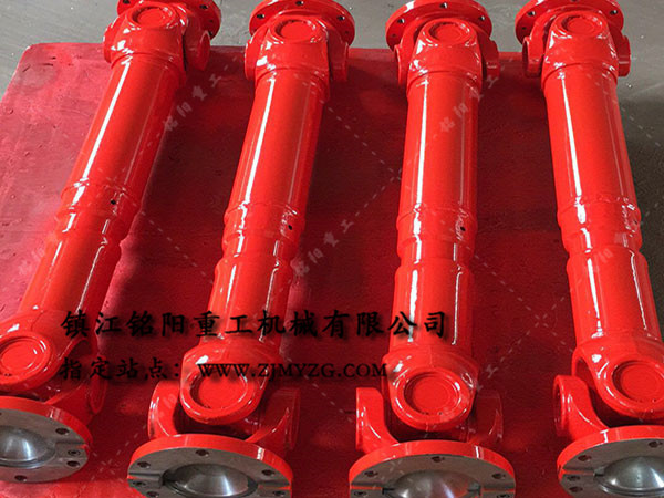 新式整體叉頭式萬(wàn)向聯(lián)軸器是冶金、軋鋼等機(jī)械設(shè)備的優(yōu)選傳動(dòng)件-萬(wàn)向聯(lián)軸器